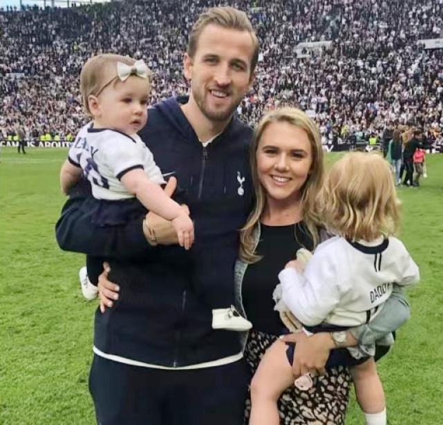 体育APP下载-曼联力克热刺，凯恩乌龙送礼西甲