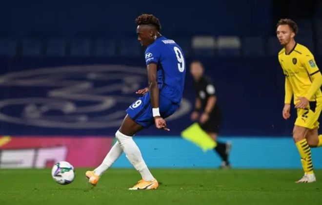 体育在线-热火完胜公牛，布拉德利完成帽子戏法的简单介绍